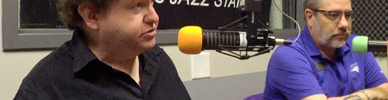 718