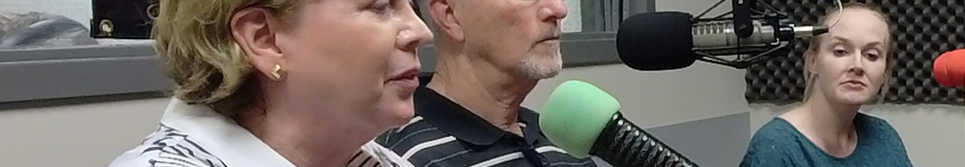 824
