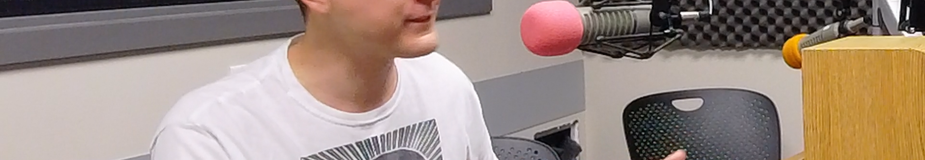 996